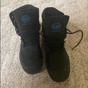 Palladium black boots worn once